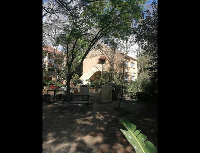 2 BEDROOM TOWNHOUSE FOR SALE IN ZWARTKOP